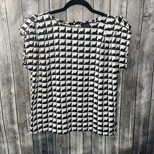 Geometric Patterned Women's Top Short Sleeve Button Back Pink Black XL